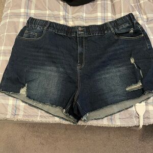 Distressed shorts